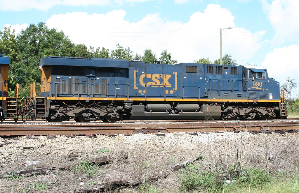 CSX 990